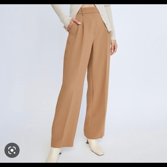Aritzia - Wilfred Effortless Pant - Seville (Camel) size 4 Regular Length - Picture 2 of 3